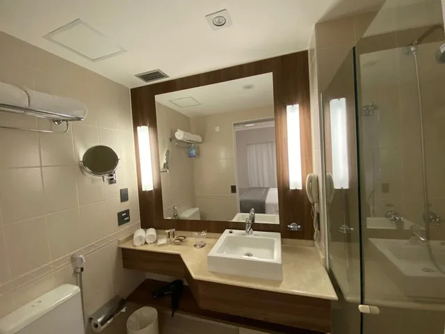 غرفة ديلوكس بسريرين منفصلين، Clarion Hotel Faria Lima 5/6