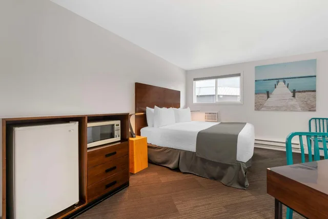 غرفة بسرير كينج وسرير كوين، Stoke Hotel Surestay Collection By Best Western 5/13