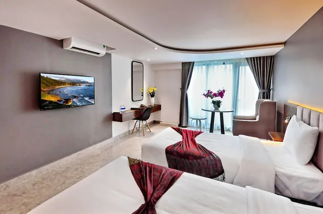 غرفة ديلوكس بسريرين منفصلين بإطلالة على البحر، Anrizon Hotel Nha Trang 7/10