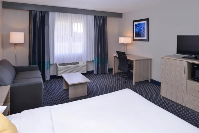 غرفة قياسية بسرير كوين، Best Western Westgate Inn 1/5