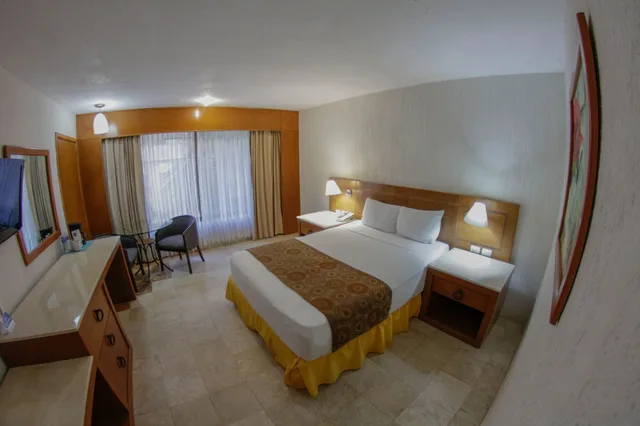 Standar king، Plaza Pelicanos Club Beach Resort 5/10