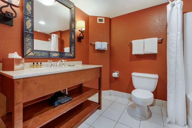 Room, King Bed, North Tower، Best Western Plus Boomtown Casino Hotel 4/4