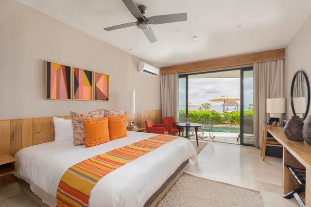 Swim Up, King Bed, Beach Front، Alea Tulum 1/5
