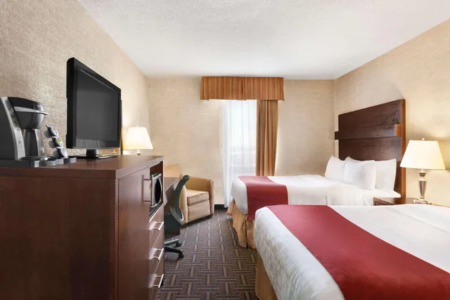 غرفة بسريرين كوين، Travelodge by Wyndham, North Battleford 1/6