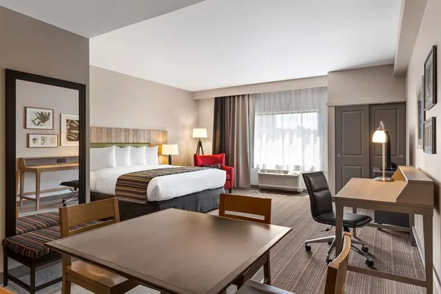 جناح بسرير كينج لذوي الإعاقة، Country Inn and Suites by Radisson Smithfield Selma NC 1/1