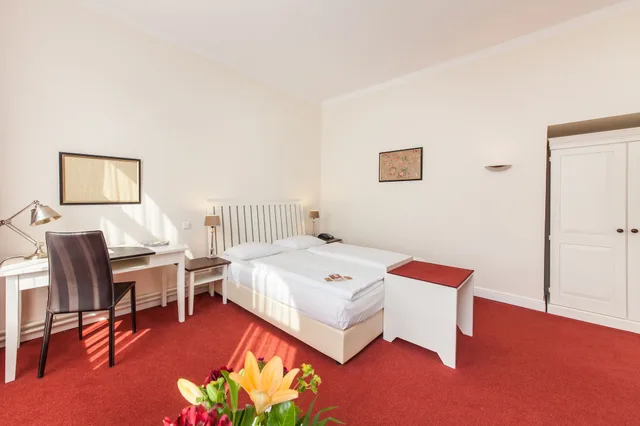 غرفة ديلوكس بسرير مزدوج مع أريكة، Novum Hotel Bremer Haus 5/10
