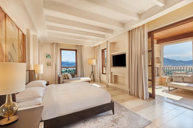 جناح بشرفة بغرفتي نوم، Cap Vermell Grand Hotel 1/1