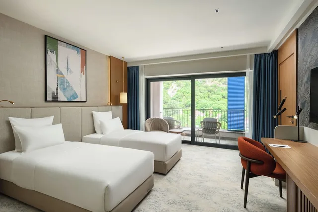 غرفة كلاسيكية بسريرين منفصلين، Movenpick Hotel & Residences Teuta Kotor Bay 2/10