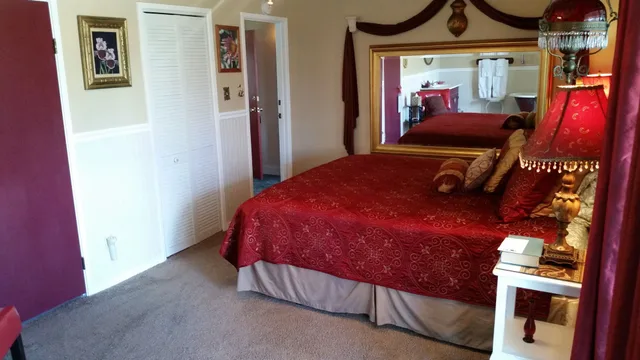 Canyon, Grand, King Bed، Plantation Bed & Breakfast 1/1