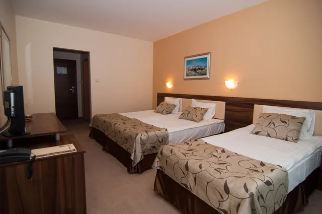 غرفة قياسية ثلاثية، Hotel Regatta Palace 1/2