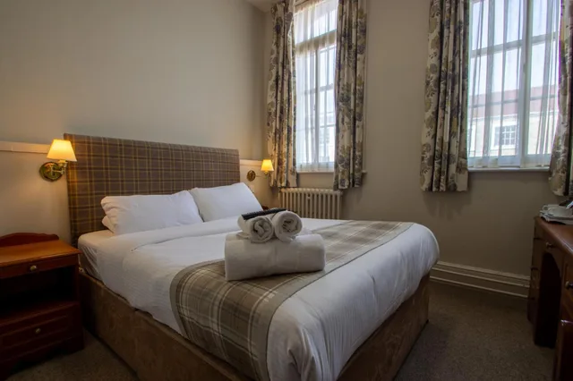 غرفة قياسية بسرير مزدوج، The Old Bell Inn 2/9