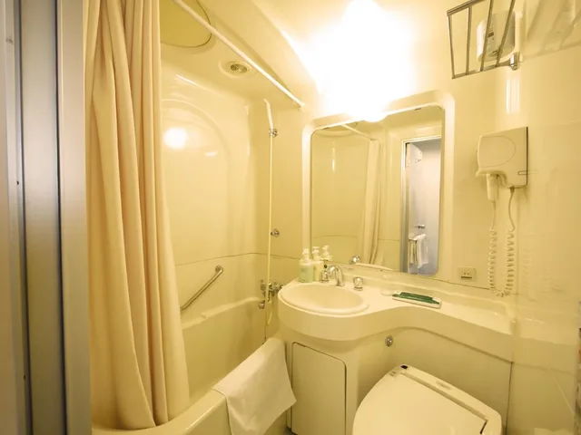 Room, Twin Beds, Hotel Route-Inn Wakamiya Inter 4/6