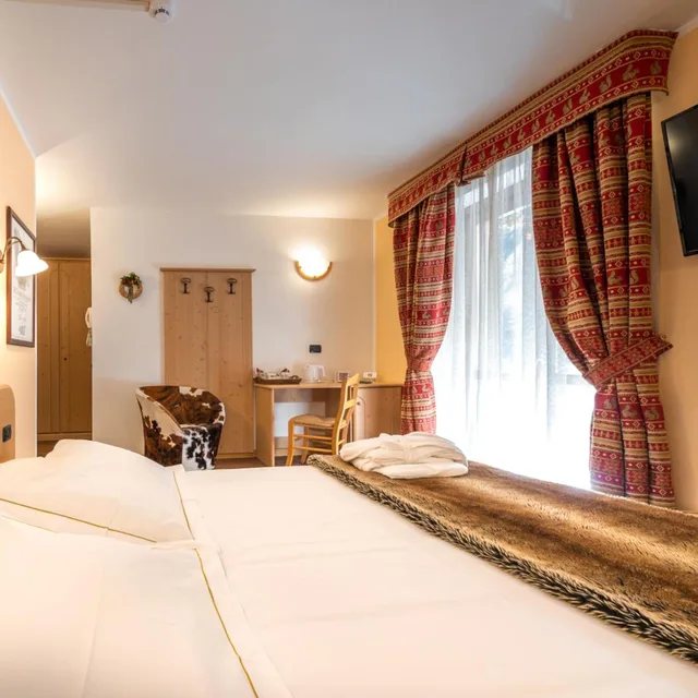 غرفة بسرير مزدوج أو سريرين منفصلين، Hotel Lo Scoiattolo 2/8