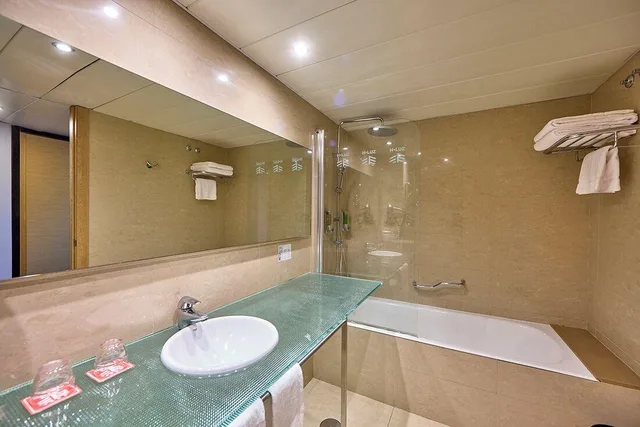 غرفة بسرير مزدوج بشرفة، Civis Luz Castellon (ex Sercotel) 6/6