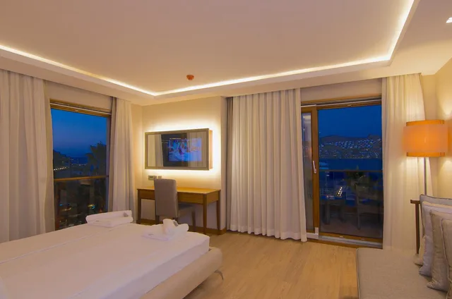 غرفة ديلوكس بسرير مزدوج بإطلالة على البحر، Marisol Boutique Hotel 8/10