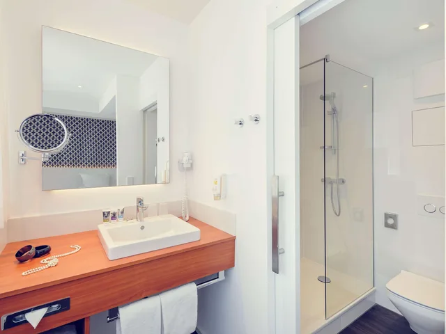 Standard, Double Bed, Ground Floor, Mercure Hotel Muenchen Altstadt 1/2