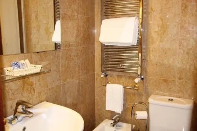 غرفة مفردة، Sant Ambroeus Hotel 11/24