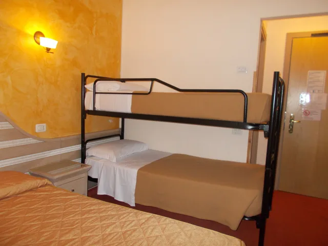 Superior, 1 Double and 1 Single Bed, Hotel Nedy 2/5