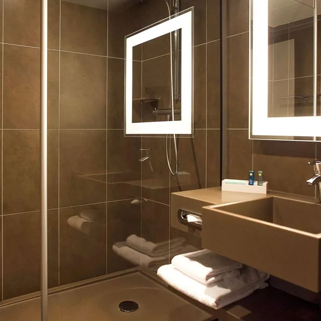 غرفة سوبيريور بسرير كوين مع أريكة، Novotel Paris La Defense Esplanade 9/10