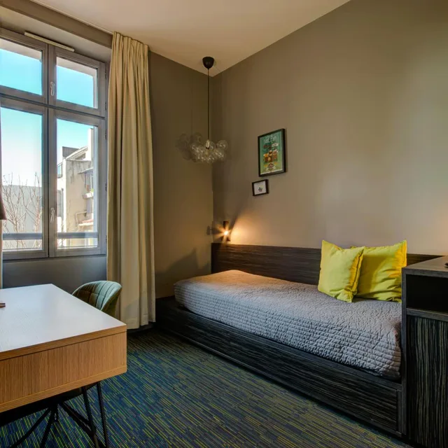 جناح جونيور بشرفة بإطلالة، Alex Hotel 4/10