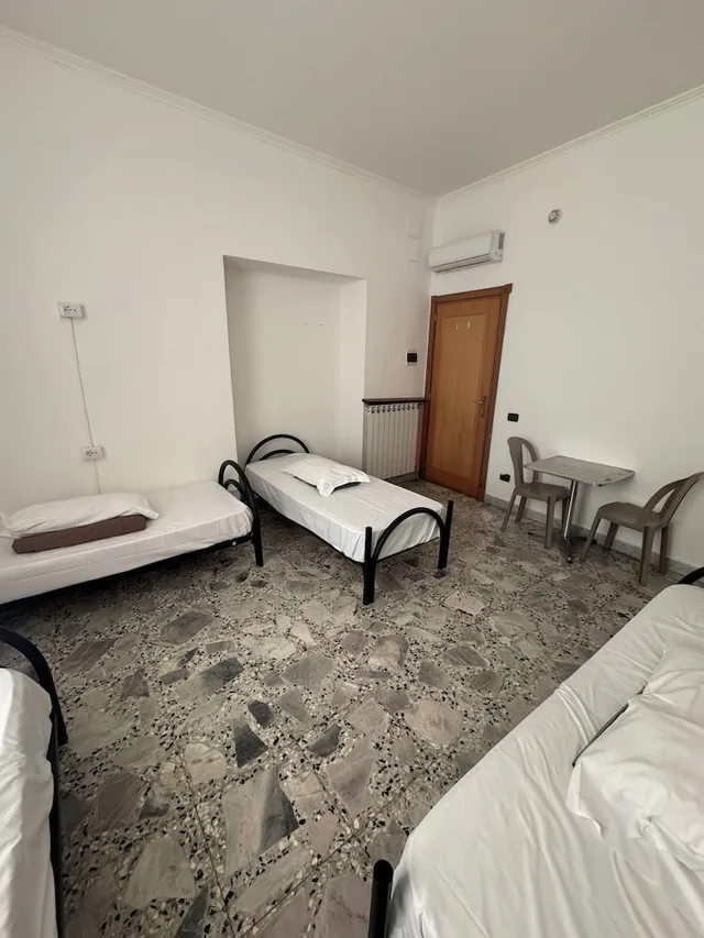 سكن مشترك مختلط بأربعة أسرّة بحمام خاص، Hotel Sant'Eligio 5/10
