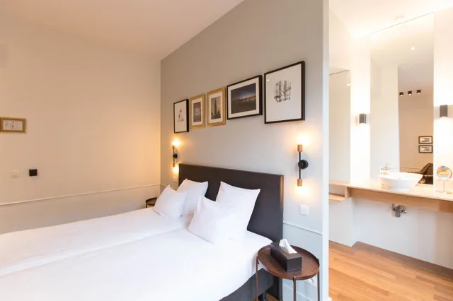 غرفة سوبيريور بسرير كينج، Boutique Hotel Maison Emile 1/10
