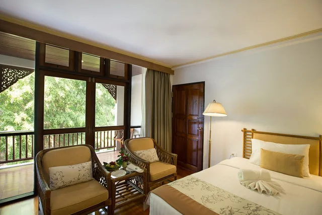 غرفة ديلوكس بسرير كينج بإطلالة على المسبح، Imperial Mae Hong Son Resort 3/6