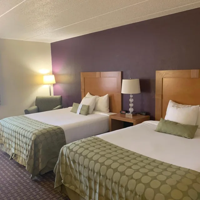 غرفة ديلوكس بسريرين مزدوجين، Ramada by Wyndham Marquette 3/6
