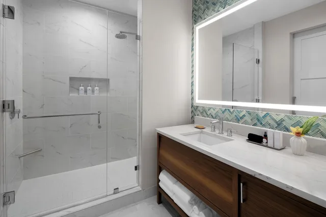 غرفة قياسية بسريرين كوين، The Belgrove Resort & Spa, West Palm Beach, Autograph Collection 5/7