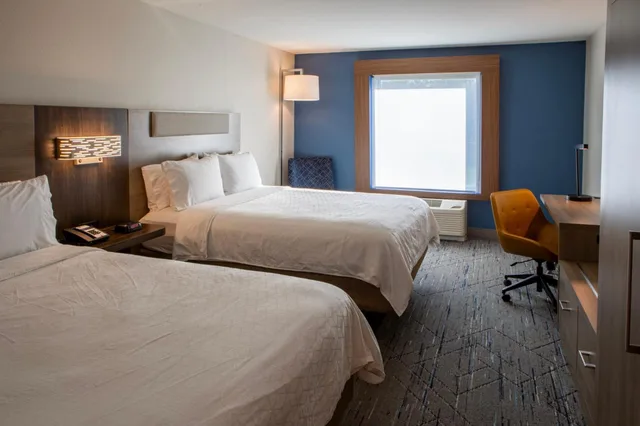 غرفة قياسية بسرير كوين لذوي الإعاقة، Holiday Inn Express Hotel Suites Sioux City Southern Hills 2/6