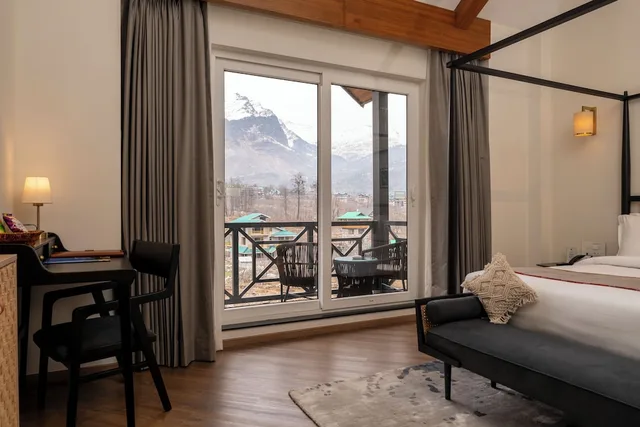 Classic, King Bed, Valley View, Balcony, Nivasana Manali 5/7