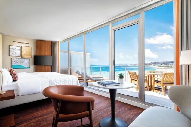غرفة تنفيذية بسرير مزدوج بإطلالة على البحر، LE MERIDIEN NICE 1/3