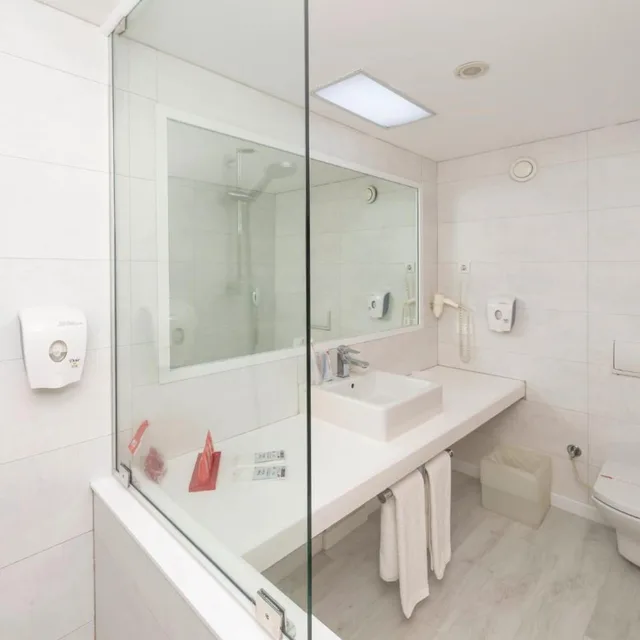 غرفة عائلية بسرير كينج بإطلالة على البحر، SU HOTEL (EX SUNIS SU) 10/10