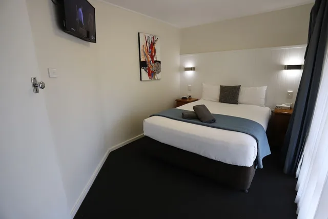 جناح عائلي بسرير كوين وسريرين فرديين بغرفتي نوم، Sleepy Hill Motor Inn 2/10
