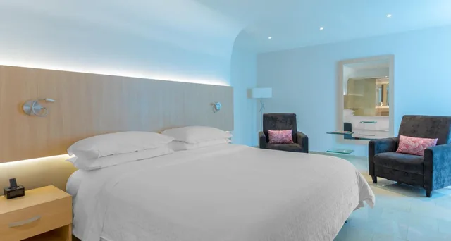 غرفة تقليدية بسرير كينج، Four Points By Sheraton Barranquilla 1/5