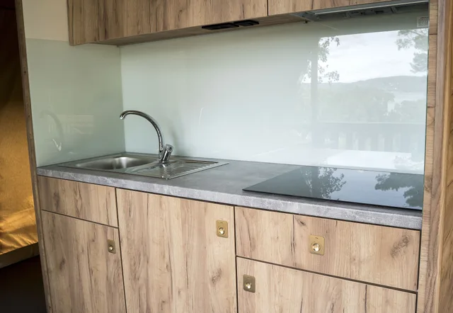 Glamping, Tent, 2 Double Beds، Anfasteröd Gårdsvik 2/2