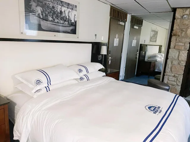 Family, King Bed, Wangshi China Palace Bed And Breakfast 1/3