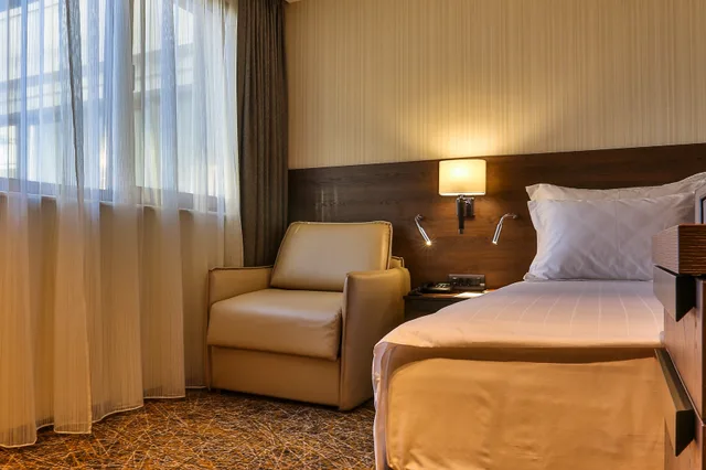 غرفة اقتصادية، Hotel Zeta 3/4