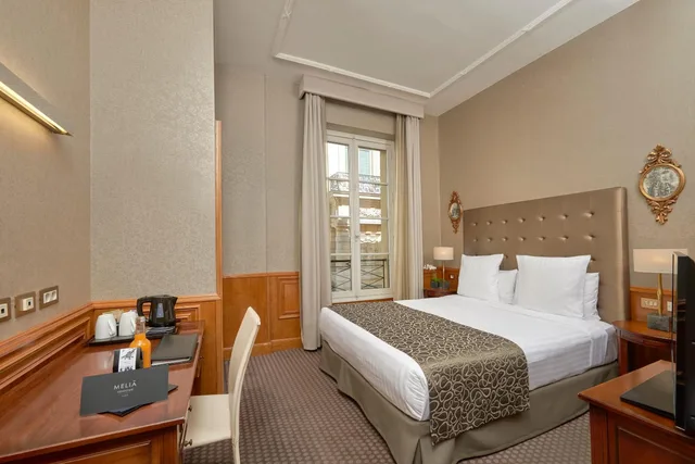 Melia, Queen Bed، Melia Paris Vendome 1/4