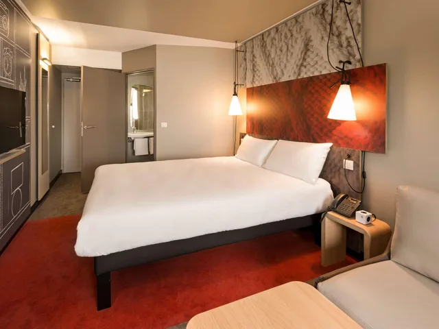 Room, Double Bed, Ibis Pontorson Baie Du Mont-Saint-Michel 3/5