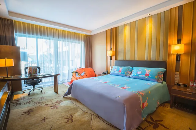 Marriott, Family, King Bed, Balcony، Sheraton Grand Hangzhou Wetland Park Resort 2/10