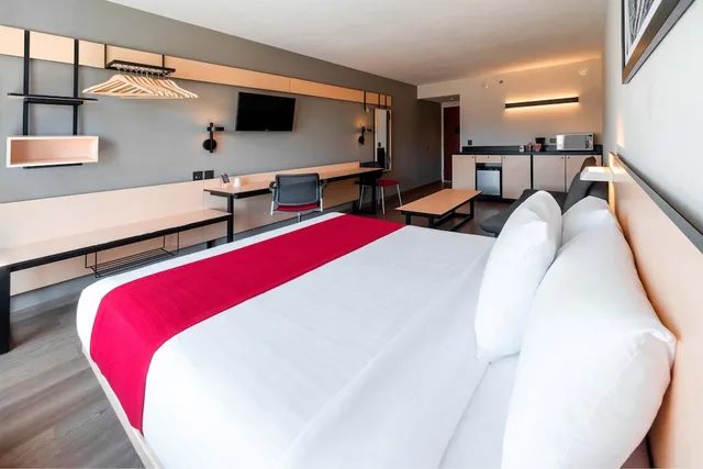 غرفة سوبيريور بسرير كوين مع أريكة، City Express by Marriott Chihuahua 1/3