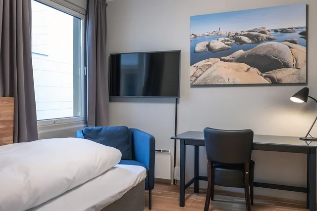 Compact, Single، Quality Hotel Grand Larvik 6/9