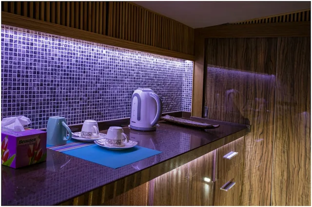 Ripple Beach Inn، Male 25/50