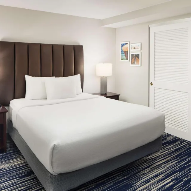 1 Bedroom, Suite, King Bed, Queen Bed, Accessible, Embassy Suites by Hilton West Palm Beach Central 1/5
