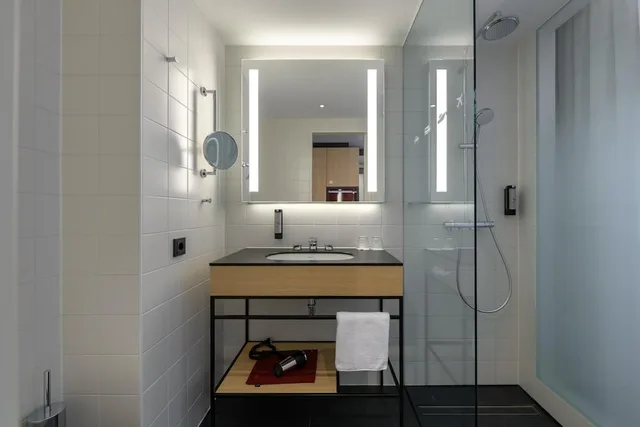 غرفة بزنس بسريرين منفصلين، Intercityhotel Herford 5/6