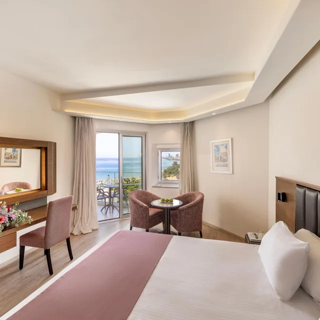 غرفة بإطلالة على البحر، St Raphael Resort and Marina 1/7