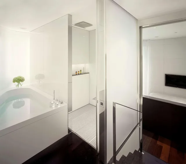 جناح بسرير كينج، Me London Hotel 7/10