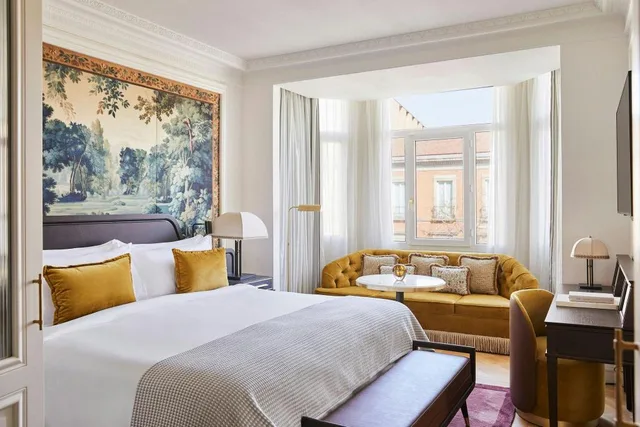 1 Bedroom, Neptuno, Suite, King Bed, Fountain View، The Palace, A Luxury Collection Hotel 2/10