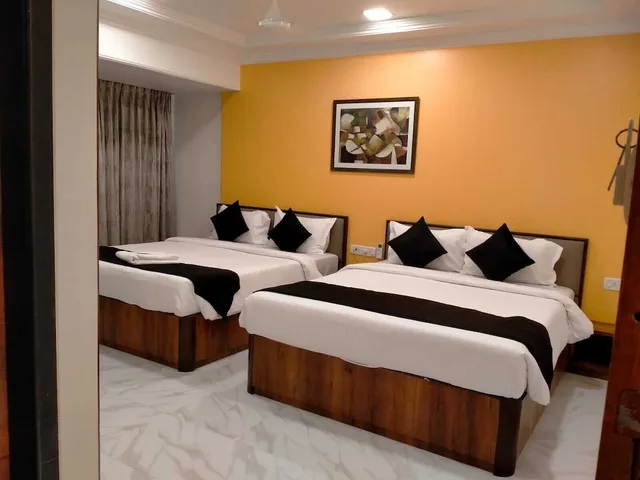 غرفة ديلوكس رباعية بسريرين كوين، Hotel Ashwin 2/5